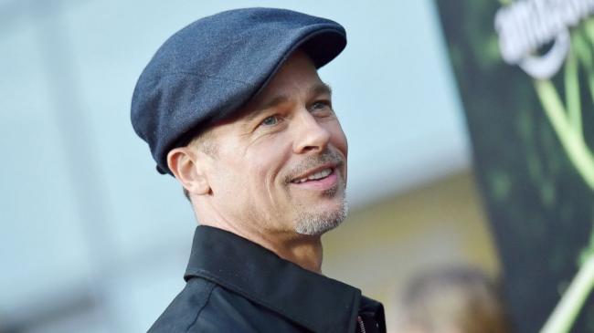 Brad Pitt Hapus Kenangan Bersama Angelina Jolie